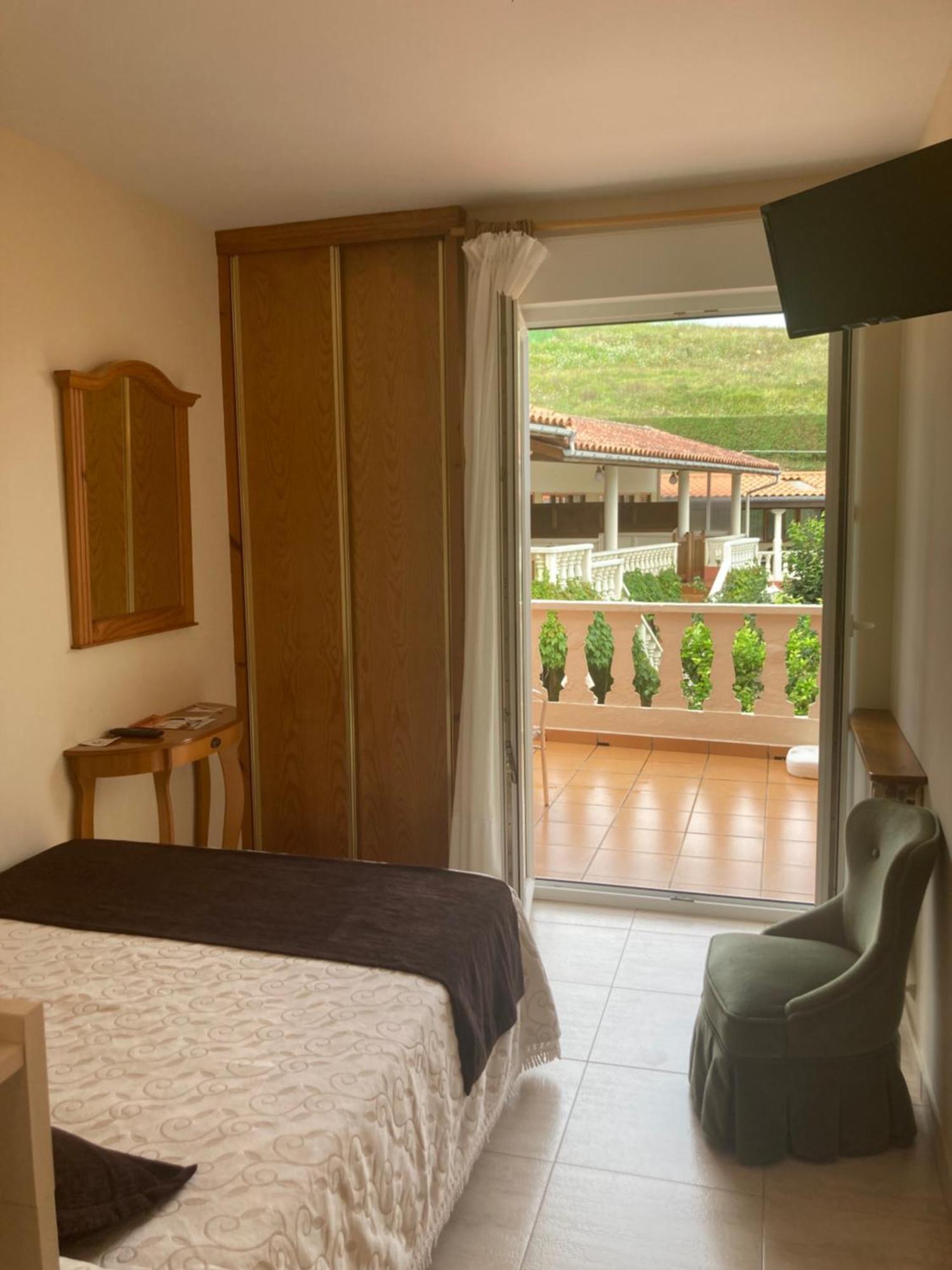 Hotel El Refugio 3 Estrellas Cóbreces Exteriör bild